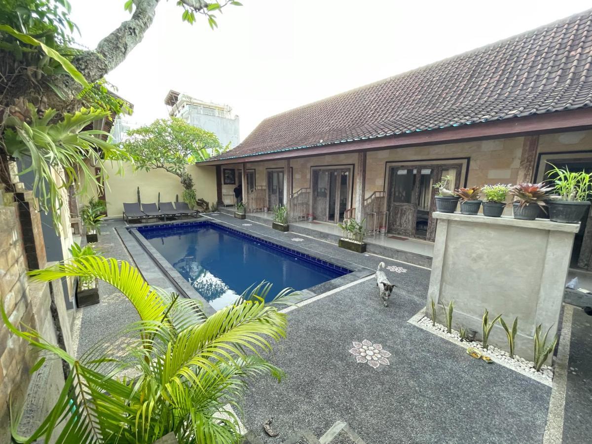 Belimbing Guest House Canggu Esterno foto